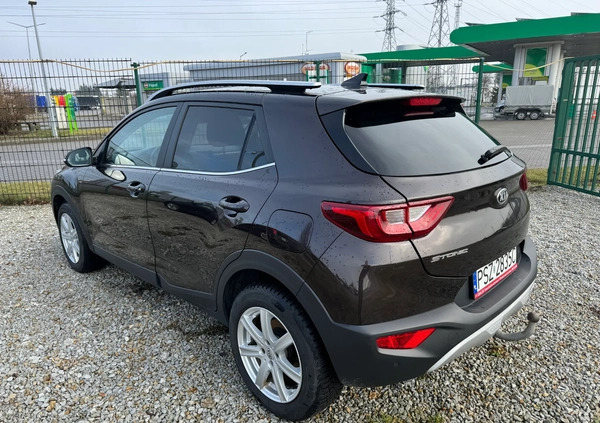 Kia Stonic cena 49900 przebieg: 99000, rok produkcji 2019 z Golczewo małe 562